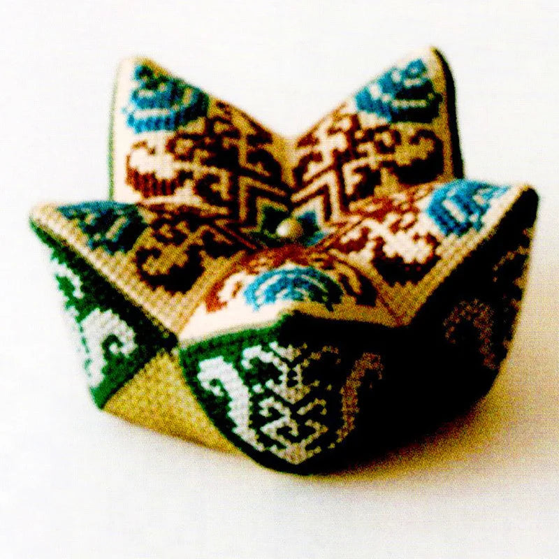 076 Cross-Stitch Kits Pin Needle Cushion Needlework Embroidery Counted Packages