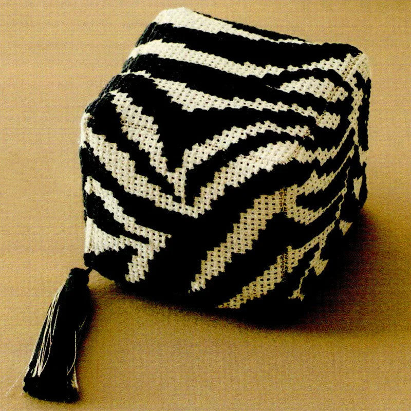 076 Cross-Stitch Kits Pin Needle Cushion Needlework Embroidery Counted Packages